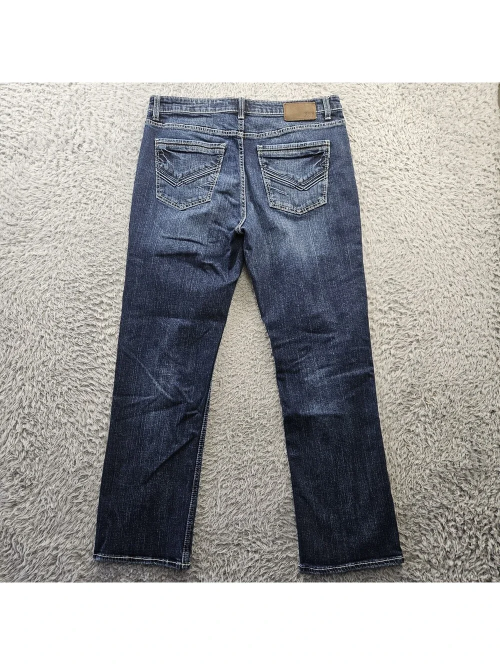 BKE TYLER Jeans Men Straight Leg 36x32 (Fits 36x31) Whiskering Stretch Denim